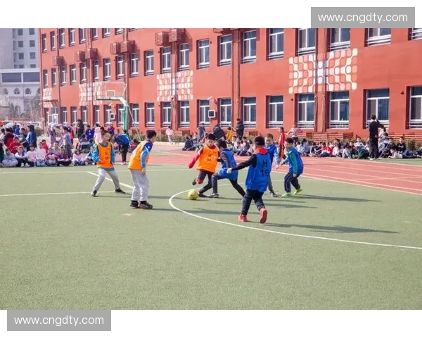 海淀区小学足球联赛激发校园体育活力促进青少年全面发展